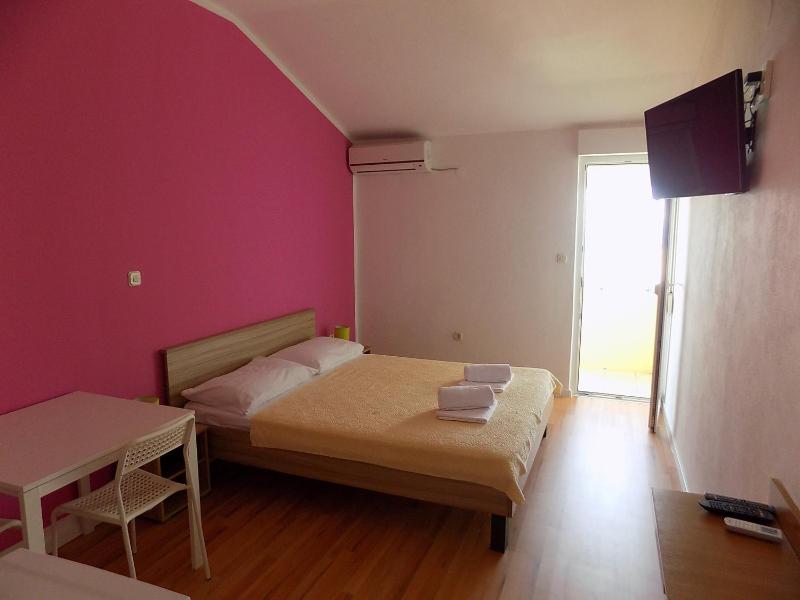 Studio with Balcony and Sea View image 1
