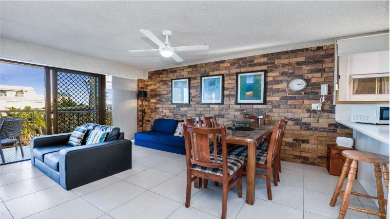 Oceanic Unit 4 Kings Beach QLD - image 6