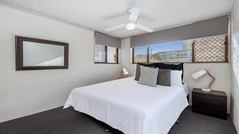 Oceanic Unit 4 Kings Beach QLD - image 5