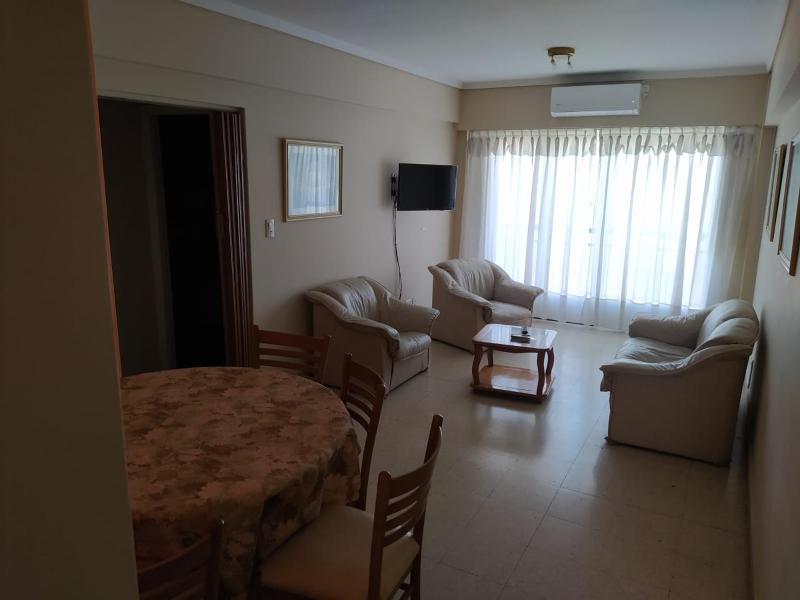 Departamento en Mar del Plata excelente ubicación pleno centro 3 habitaciones solo grupo familiar no se permiten grupo de jóvenes - image 14
