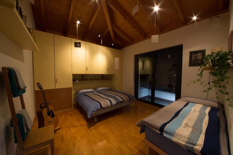 Triple Room with Lake View image 1