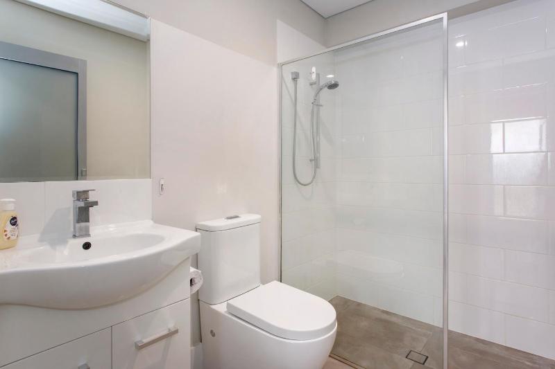 Waverley apartment F-two bedrooms wifi available - image 15
