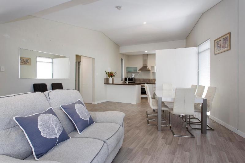 Waverley apartment F-two bedrooms wifi available - image 6