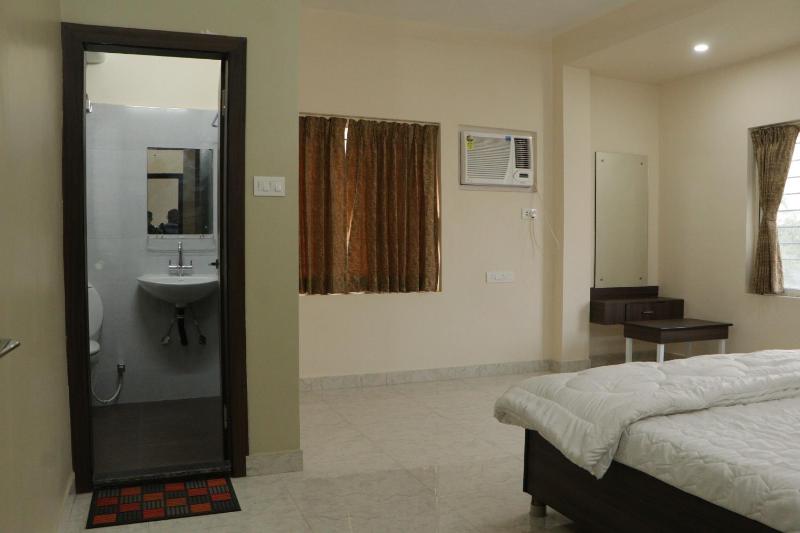 Radharani Apartment - image 12