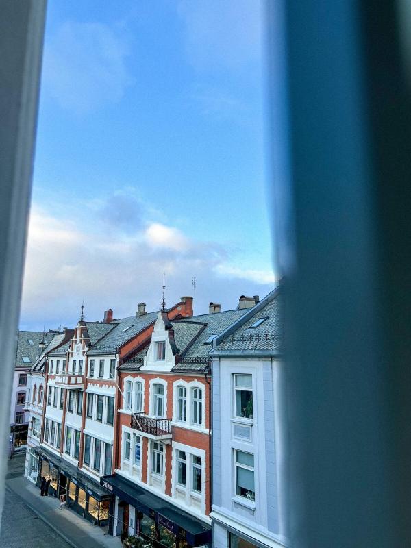 Standard Double Room image 2