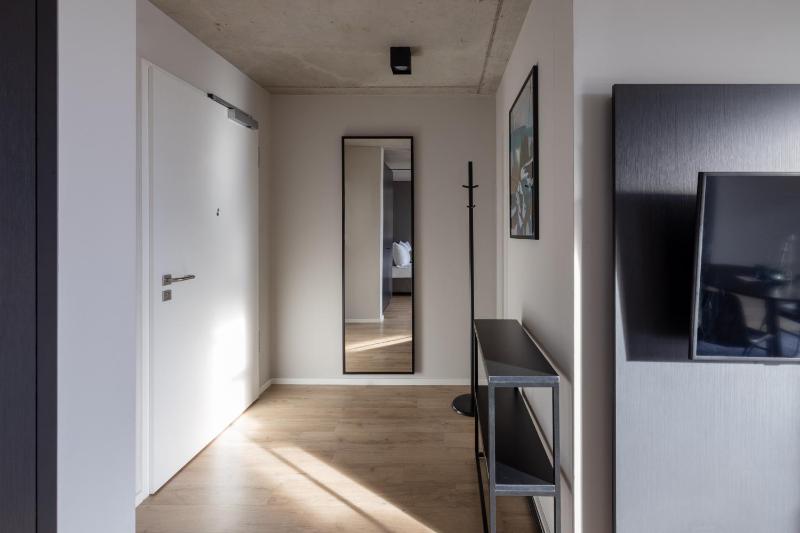 Medium Studio with Kitchen and Balcony image 4