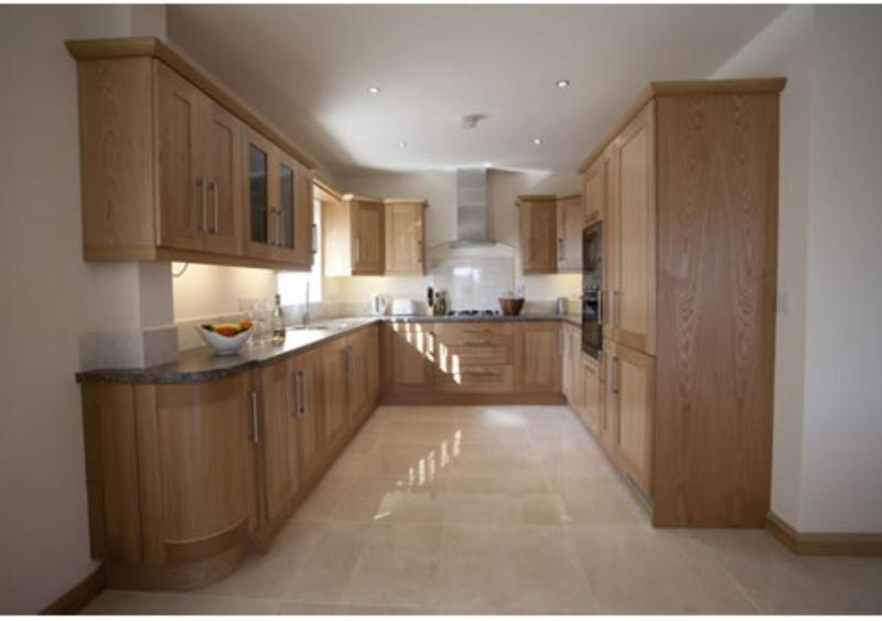 Deluxe Two-Bedroom Apartment (4 Adults) image 4