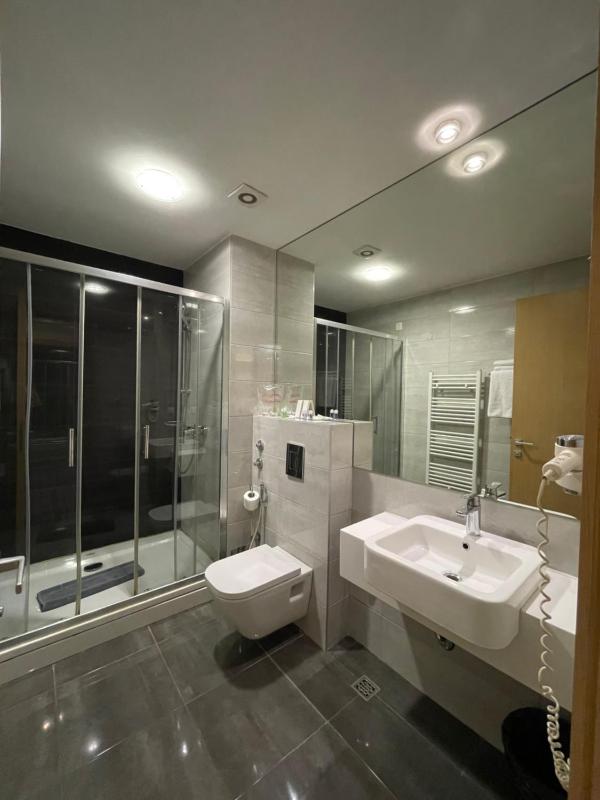 Deluxe Triple Room image 2