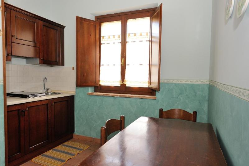 One-Bedroom Apartment image 2