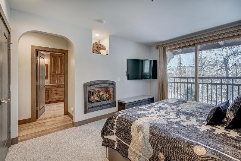 3BR Ski-In Beaver Creek Retreat Fully Renovated! - image 30