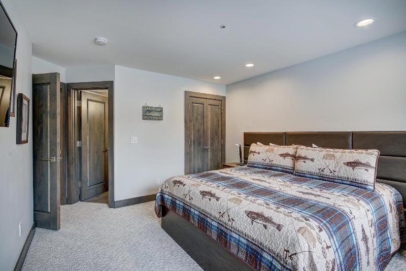 3BR Ski-In Beaver Creek Retreat Fully Renovated! - image 13
