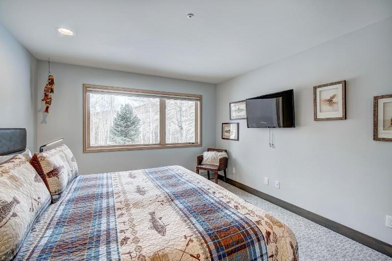 3BR Ski-In Beaver Creek Retreat Fully Renovated! - image 14