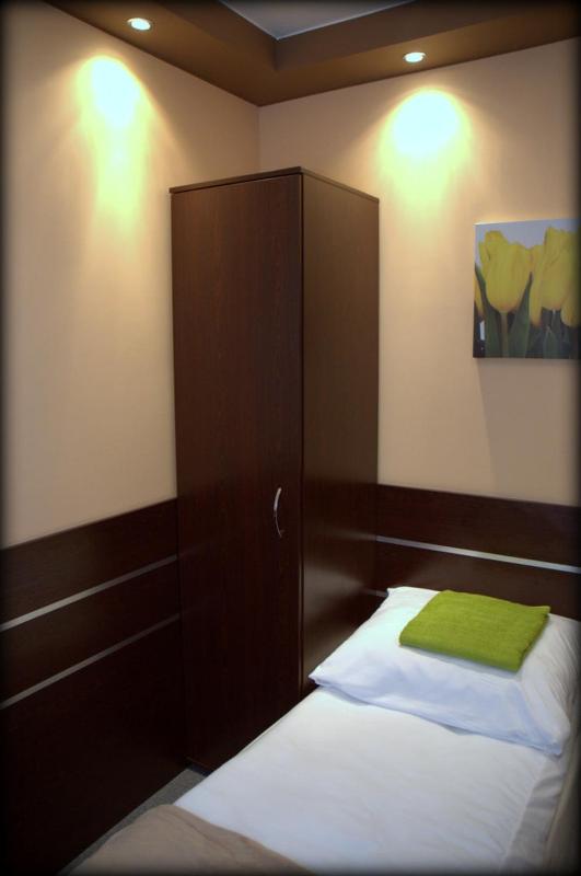 Single Room image 1