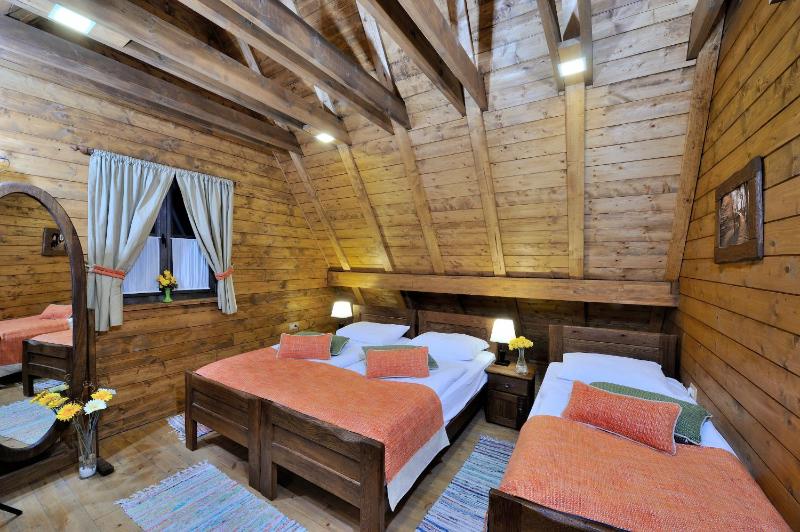Triple Room image 2
