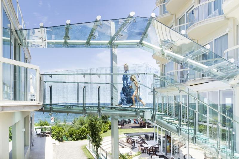 Quadruple Room image 3