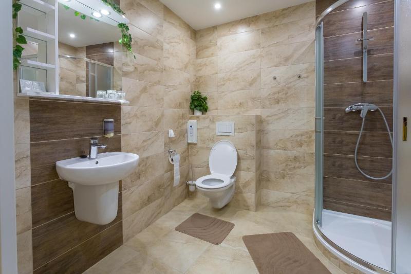 Double or Twin Room image 2