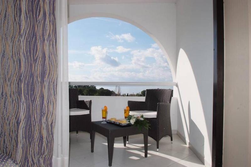 Elegance Double or Twin Room with Balcony image 4