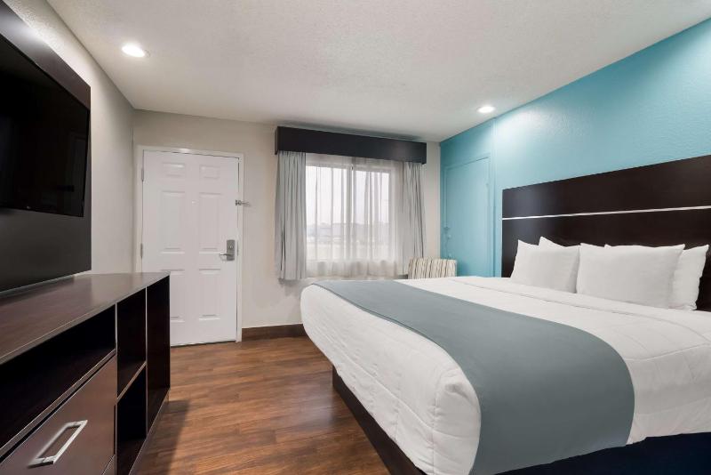 King Room image 3