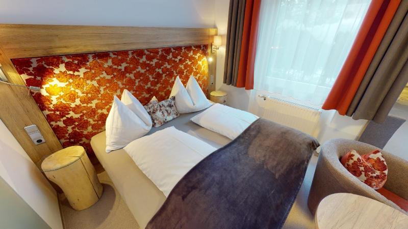 Double Room image 4