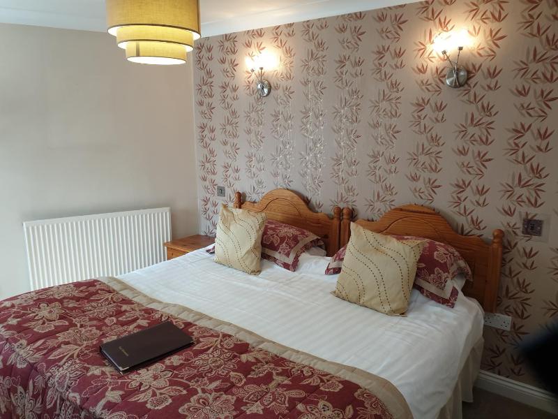 Standard King Room image 1