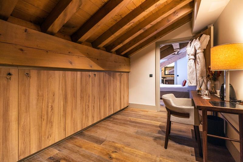 Classic Room image 2