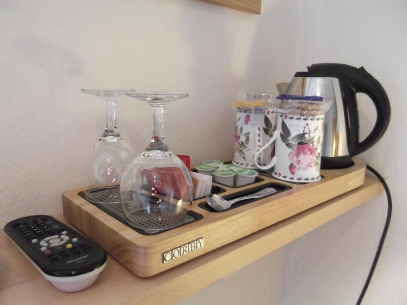 Standard Double Room with Lake View image 3