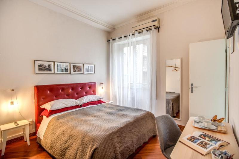 Standard Double Room image 1