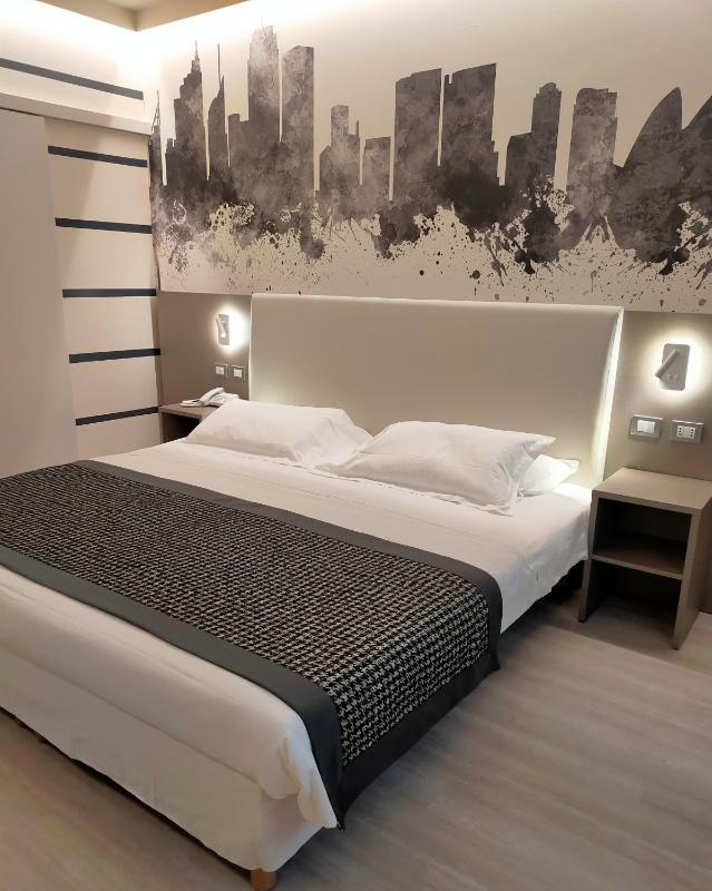 Deluxe Room image 4