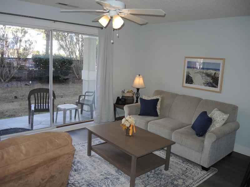 One-Bedroom Apartment image 1