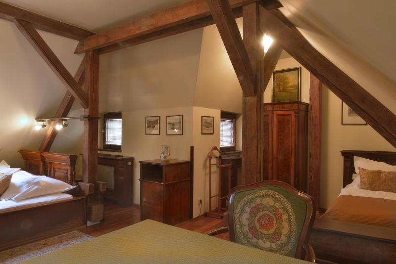 Standard Double Room image 4