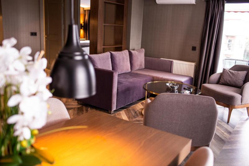 King Suite image 2