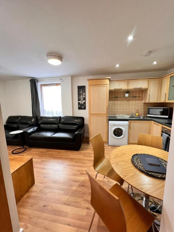 Coventry Home - image 28