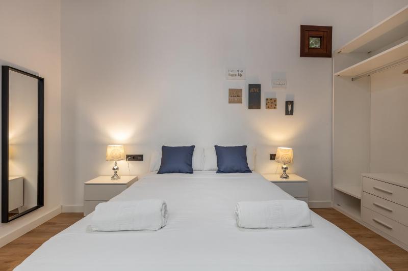 One-Bedroom Apartment image 1