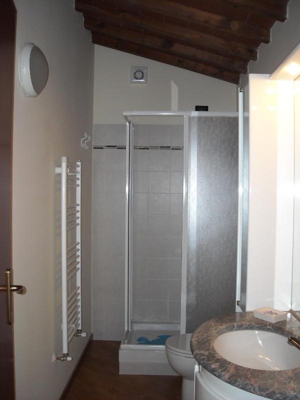 Deluxe Room image 3