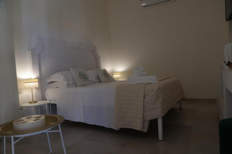Standard Double Room image 1