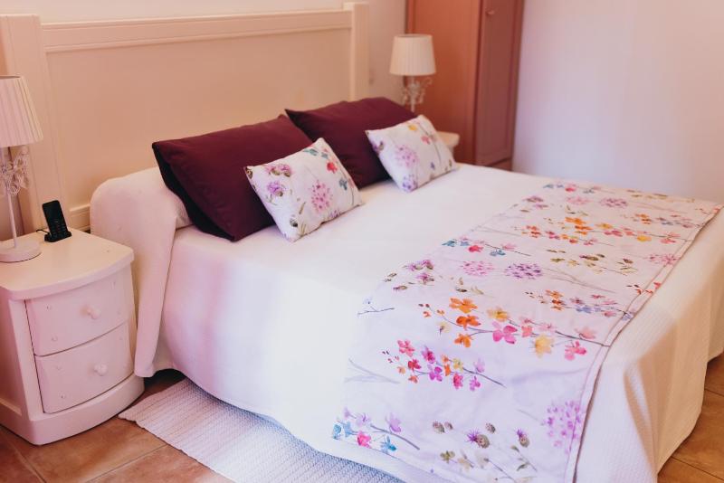 Triple Room with Mountain View image 1