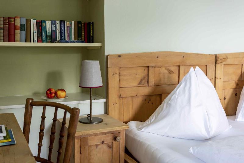 Double Room with Mountain View image 4