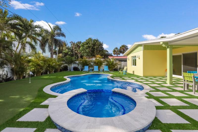Coconut Cottage: Pool & Spa1 Block to Beach by Anna Maria Life Vacation Rentals - image 1