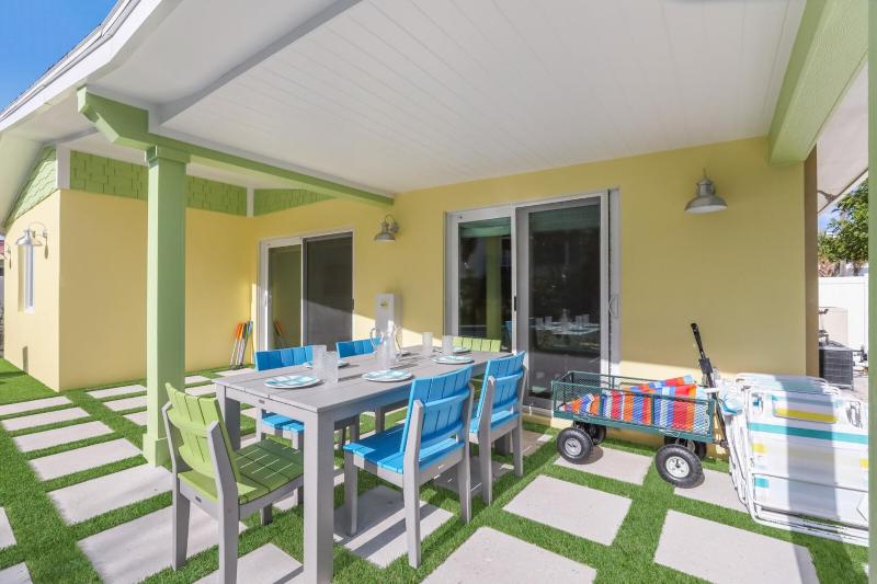 Coconut Cottage: Pool & Spa1 Block to Beach by Anna Maria Life Vacation Rentals - image 17