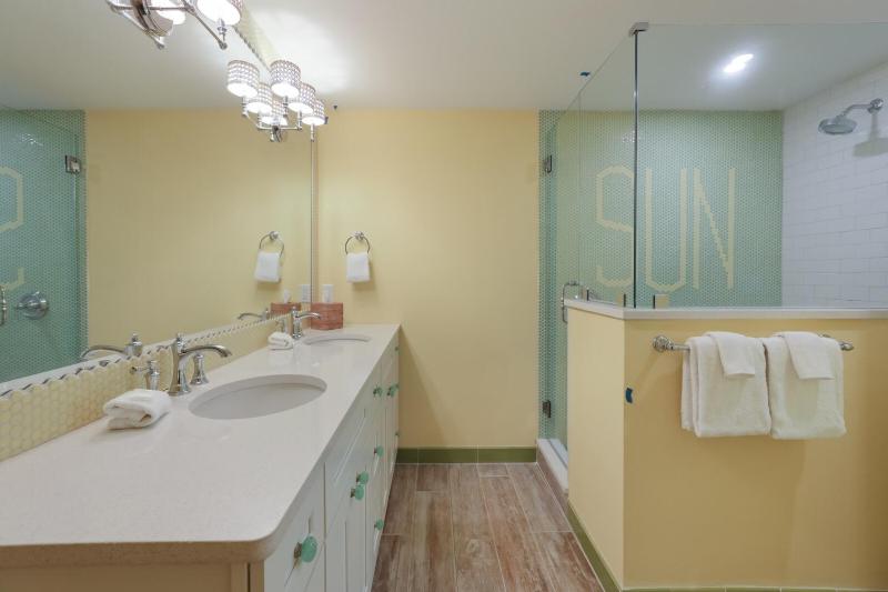 Coconut Cottage: Pool & Spa1 Block to Beach by Anna Maria Life Vacation Rentals - image 31