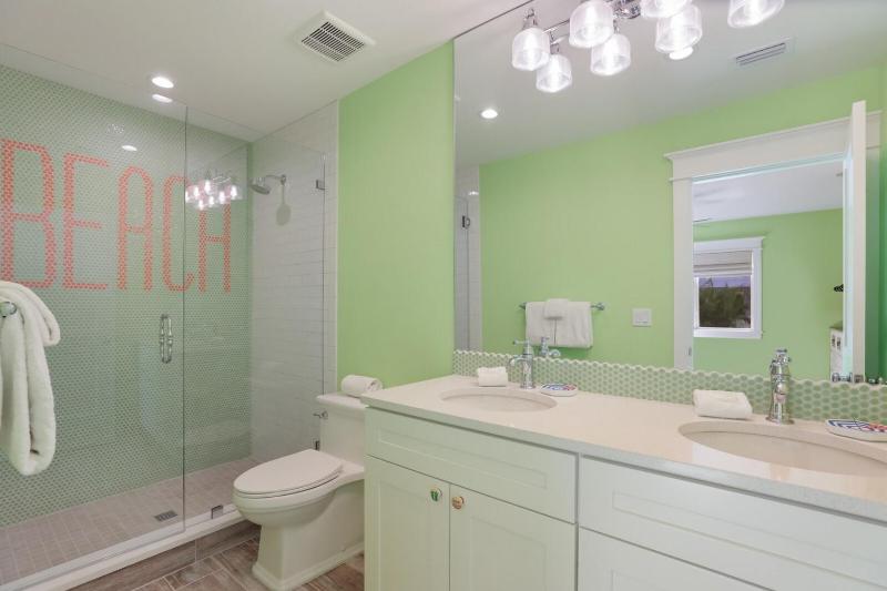 Coconut Cottage: Pool & Spa1 Block to Beach by Anna Maria Life Vacation Rentals - image 25