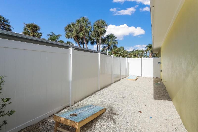 Coconut Cottage: Pool & Spa1 Block to Beach by Anna Maria Life Vacation Rentals - image 29