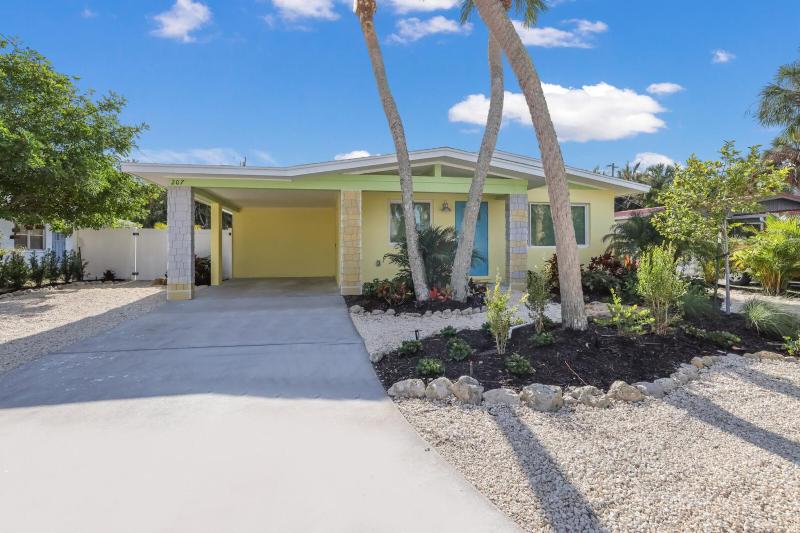 Coconut Cottage: Pool & Spa1 Block to Beach by Anna Maria Life Vacation Rentals - image 20