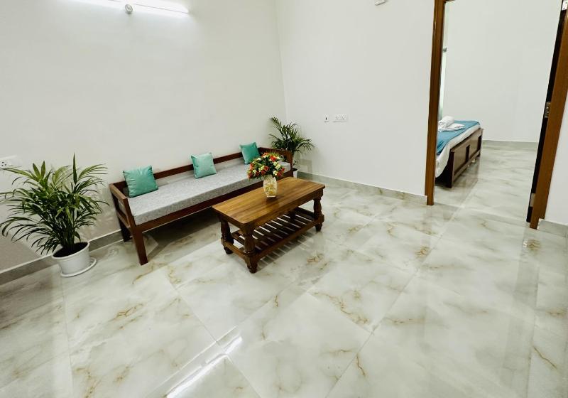 Tirupati Homestay - Shilparamam - Luxury AC apartments by Stayflexi - Fast WiFi Kitchen Android TV - Walk to PS4 Pure Veg Restaurant - Easy access to Airport Railway Station and to all Temples - image 4