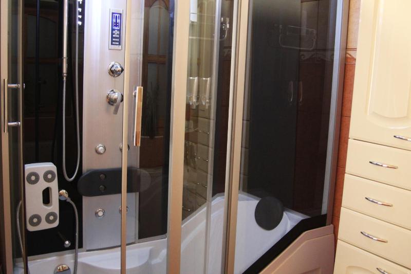 Double Room with Private Bathroom image 2