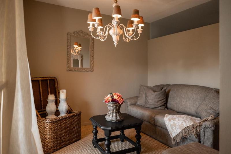 Junior Suite with Balcony image 1