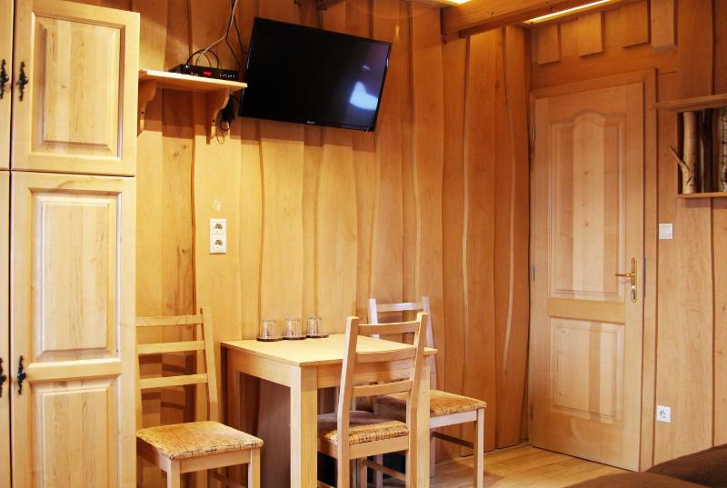 Triple Room with Bathroom image 4