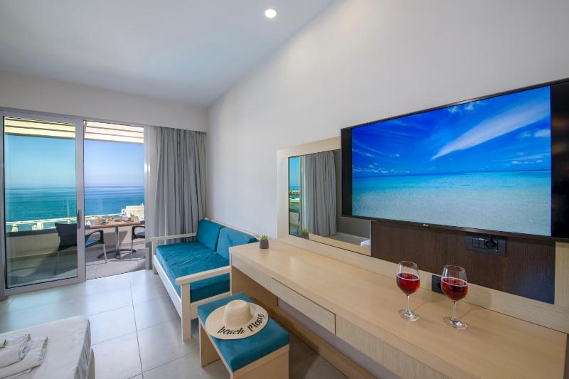 Superior Room with Sea View image 3