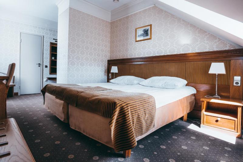 Historical Standard Room image 4