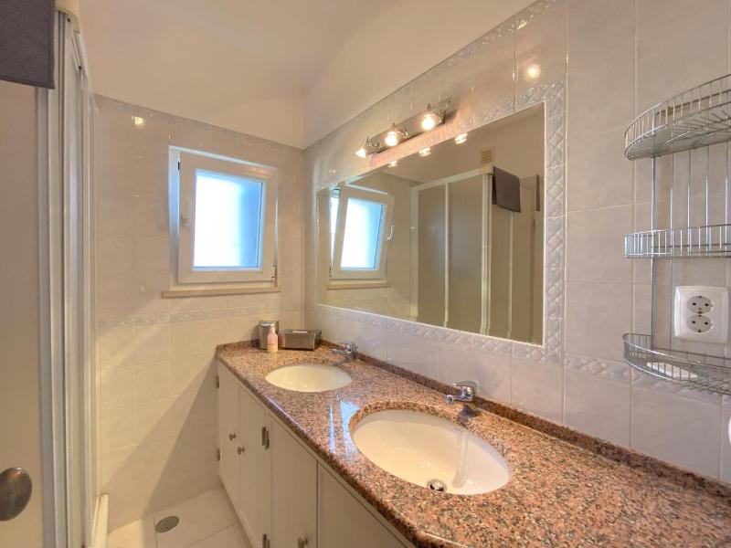 Charming Penthouse with Sea View in Lagos #1931 - image 17